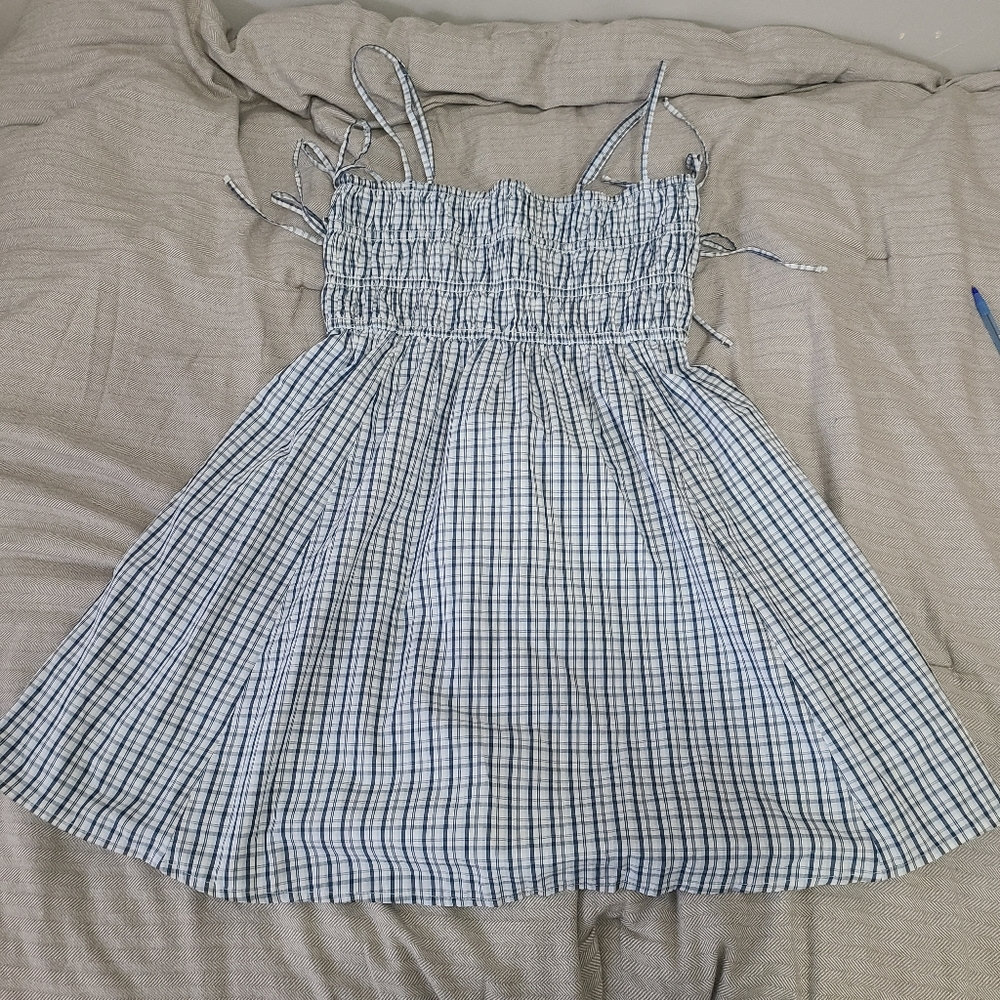 NWT Abercrombie & Fitch Smocked Babydoll tie Mini Dress Size M